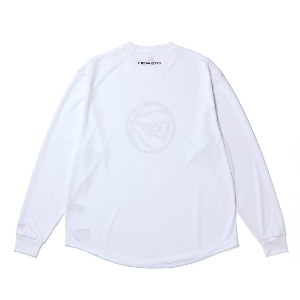 バスケットボール 長袖 オーバーサイズド テック Tシャツ Round Ball Logo ホワイト｜パフォーマンスアパレル | NEW ERA ニューエラ公式オンラインストア