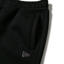 キッズ Youth テックスウェット パンツ ブランドネームロゴ ブラック｜パフォーマンスアパレル | NEW ERA ニューエラ公式オンラインストア
