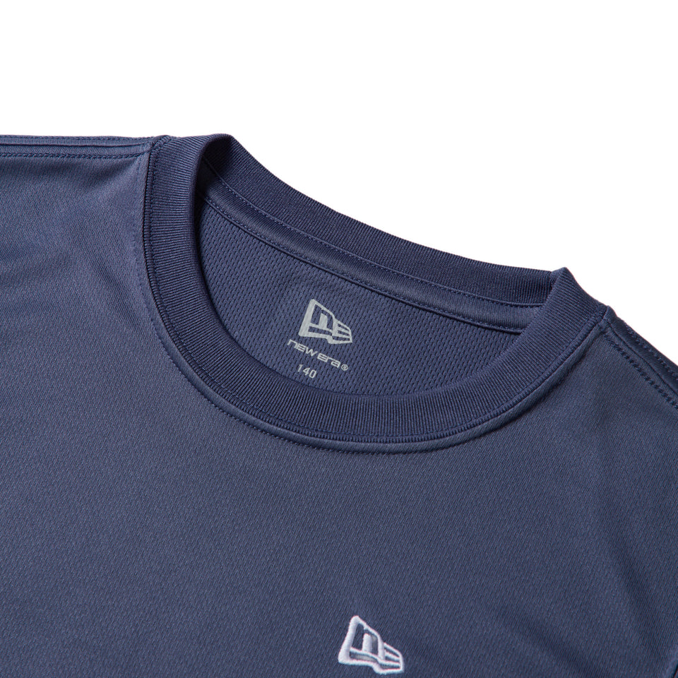 キッズ Youth 長袖 テック Tシャツ Sleeve Logo スレート｜パフォーマンスアパレル | NEW ERA ニューエラ公式オンラインストア