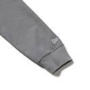 長袖 テック ワッフル Tシャツ College Logo グレー｜パフォーマンスアパレル | NEW ERA ニューエラ公式オンラインストア