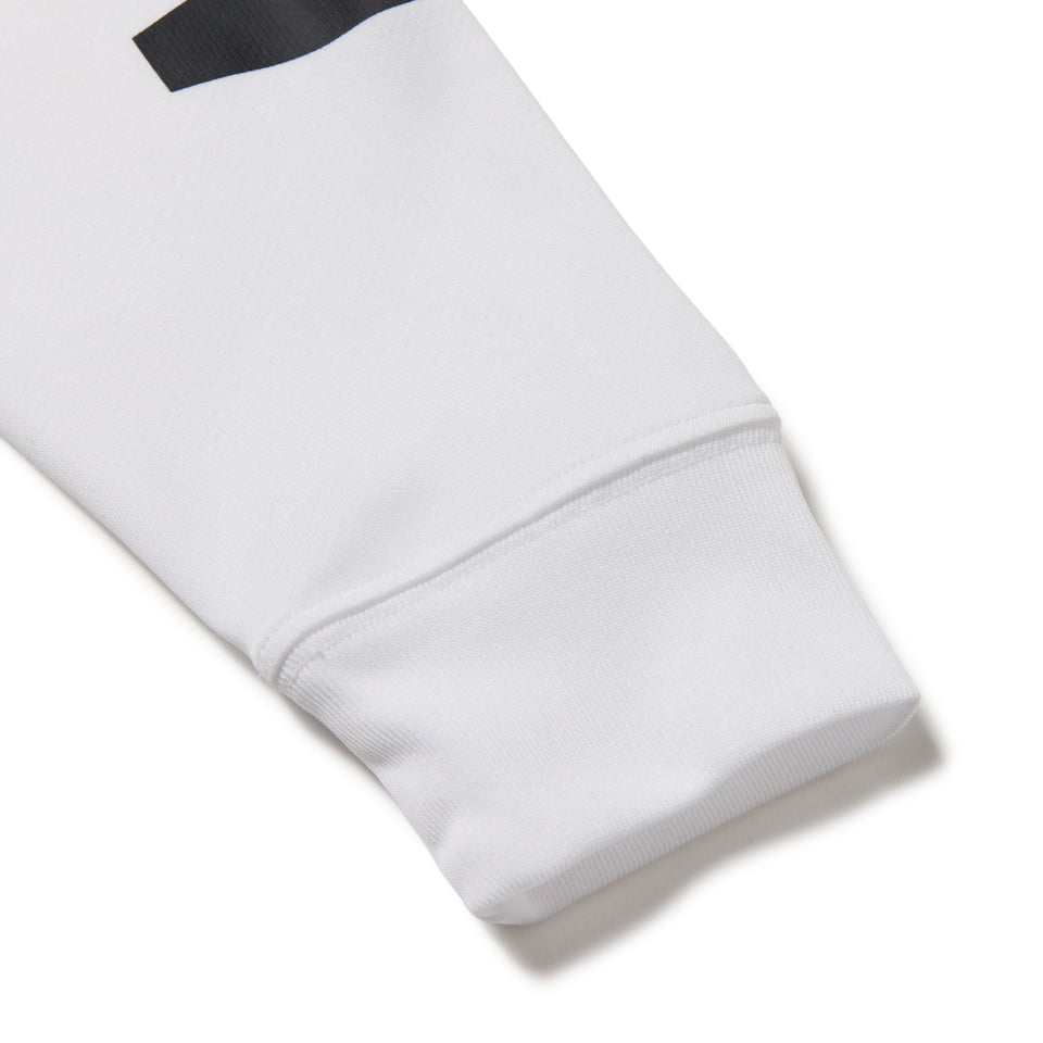 長袖 テック Tシャツ Sleeve Logo ホワイト｜パフォーマンスアパレル | NEW ERA ニューエラ公式オンラインストア