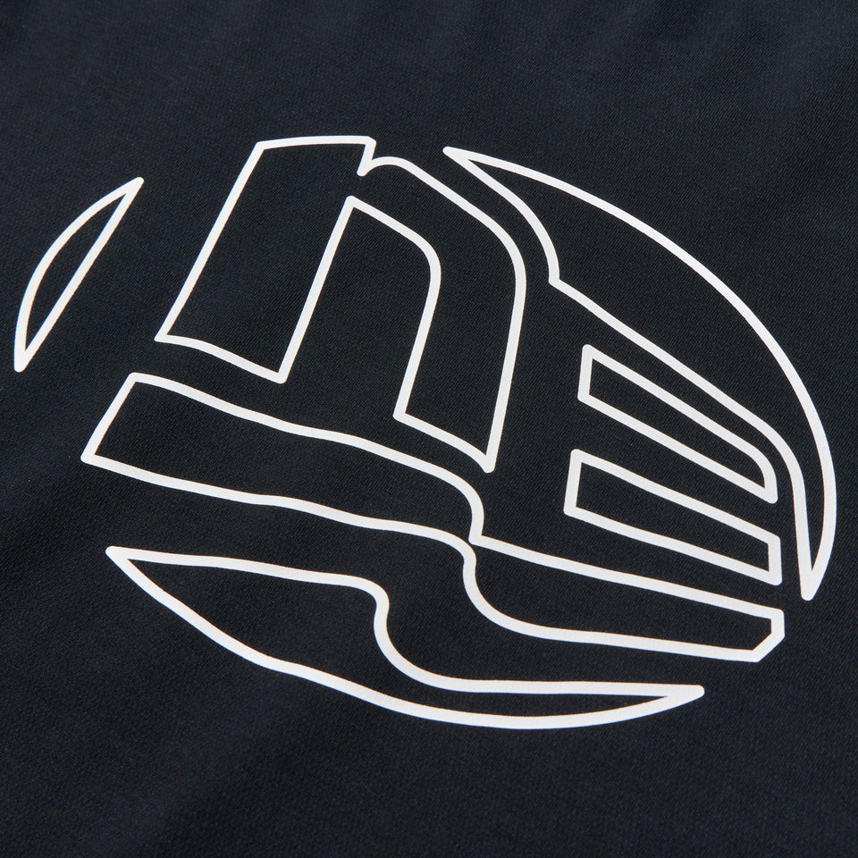 長袖 オーバーサイズド パフォーマンス Tシャツ Flag Oval Logo ブラック｜パフォーマンスアパレル | NEW ERA ニューエラ公式オンラインストア