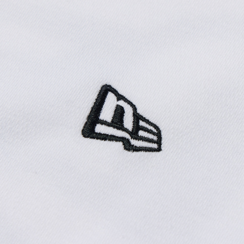 長袖 オーバーサイズド パフォーマンス Tシャツ Box Logo ホワイト｜パフォーマンスアパレル | NEW ERA ニューエラ公式オンラインストア