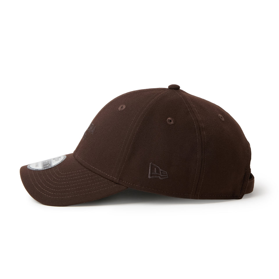 9FORTY Banner Logo Tonal バーントウッド | NEW ERA ニューエラ公式オンラインストア