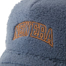 9FORTY A-Frame Boa Fleece カレッジロゴ ブルー | NEW ERA ニューエラ公式オンラインストア