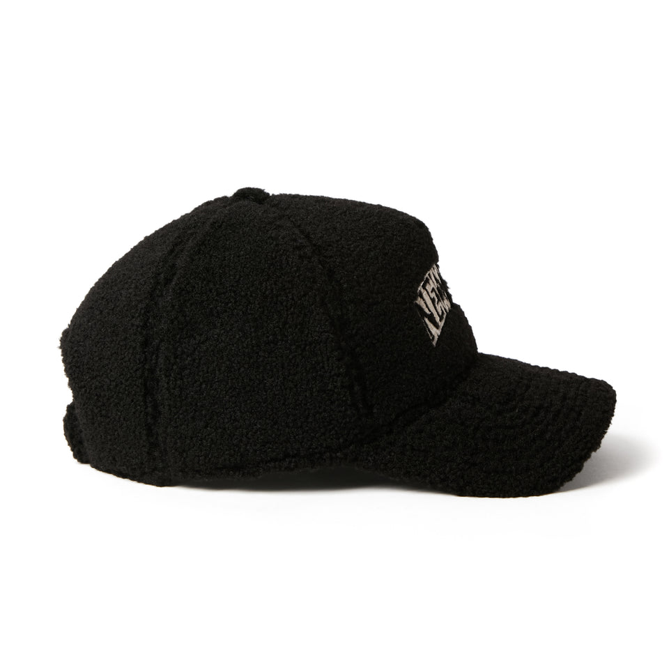 9FORTY A-Frame Boa Fleece カレッジロゴ ブラック | NEW ERA ニューエラ公式オンラインストア