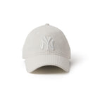 9TWENTY Nuance Color Corduroy ニューヨーク・ヤンキース オフホワイト | NEW ERA ニューエラ公式オンラインストア