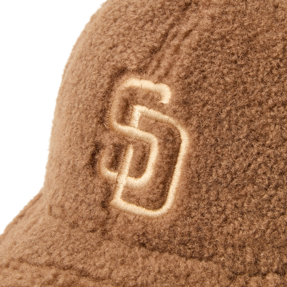 9TWENTY Boa Fleece サンディエゴ・パドレス ブラウン | NEW ERA ニューエラ公式オンラインストア