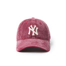 9TWENTY Faded Corduroy ニューヨーク・ヤンキース レッド | NEW ERA ニューエラ公式オンラインストア