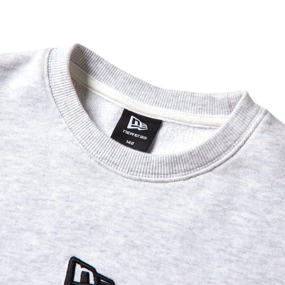 キッズ Youth スウェット クルーネック フラッグロゴ ミニ アッシュグレー | NEW ERA ニューエラ公式オンラインストア