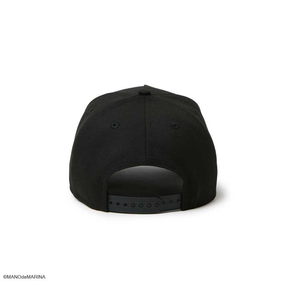 9FORTY A-Frame Illustrators Collection まのでまりな ブラック | NEW ERA ニューエラ公式オンラインストア