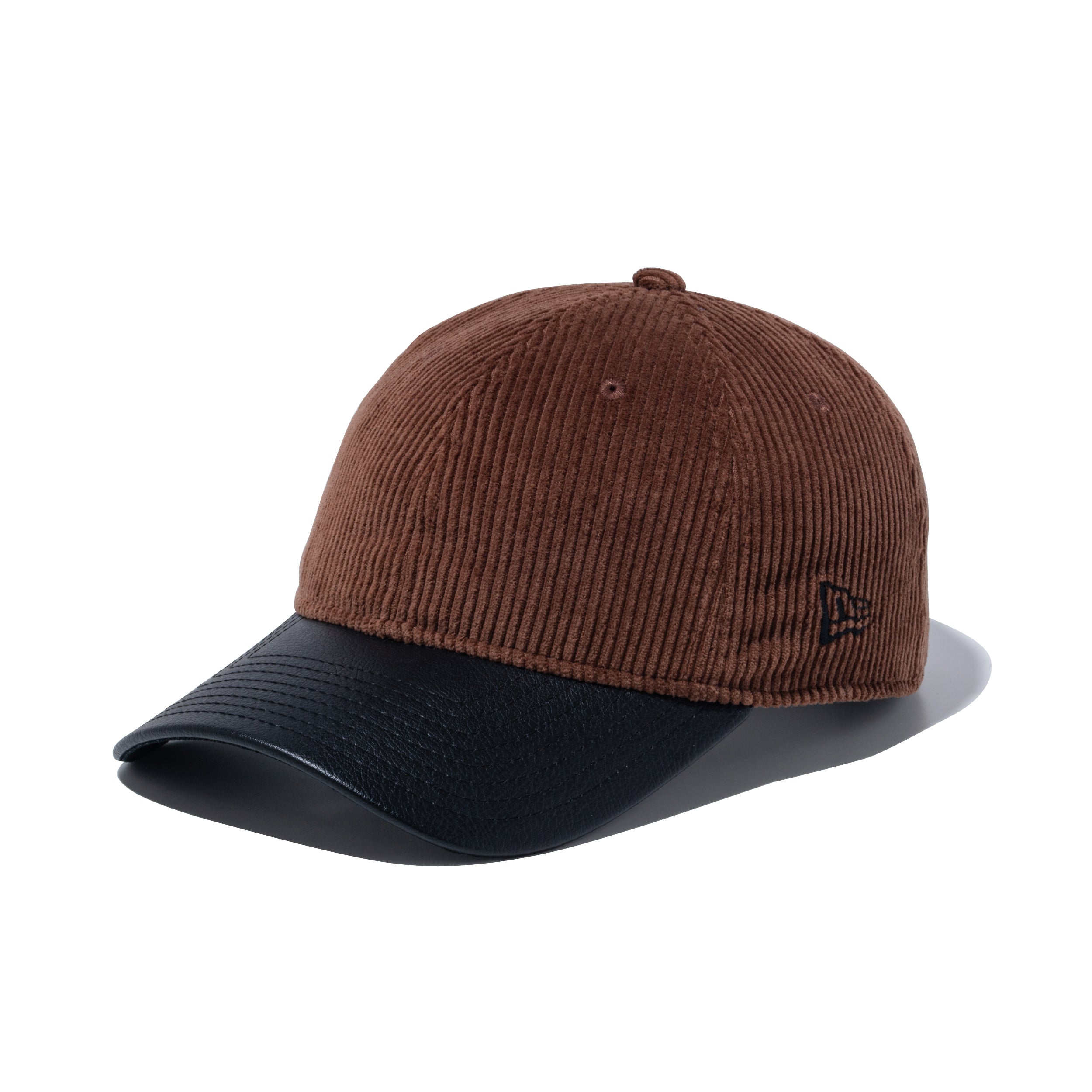 9TWENTY Corduroy Pack シンセティックレザーバイザー ブラウン