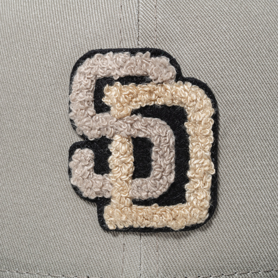 59FIFTY Chenille Patch サンディエゴ・パドレス ペブル/ブラック | NEW ERA ニューエラ公式オンラインストア