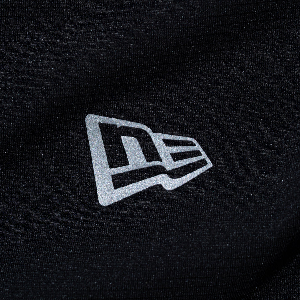 長袖 テックTシャツ サイドロゴ ブラック | パフォーマンスアパレル ランニング | NEW ERA ニューエラ公式オンラインストア