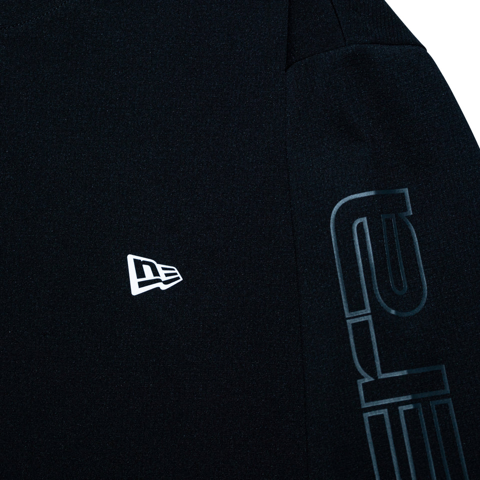 長袖 テックTシャツ サイドロゴ ブラック | パフォーマンスアパレル ランニング | NEW ERA ニューエラ公式オンラインストア