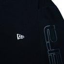 長袖 テックTシャツ サイドロゴ ブラック | パフォーマンスアパレル ランニング | NEW ERA ニューエラ公式オンラインストア