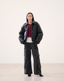 ウィメンズ シンセティックレザー ボンバージャケット BLACK LABEL FW26 ブラック | NEW ERA ニューエラ公式オンラインストア