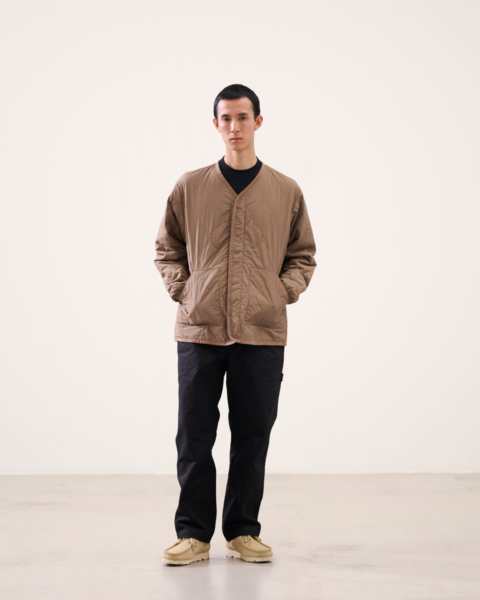 ライナー キルティングジャケット BLACK LABEL FW26 オリーブ | NEW ERA ニューエラ公式オンラインストア