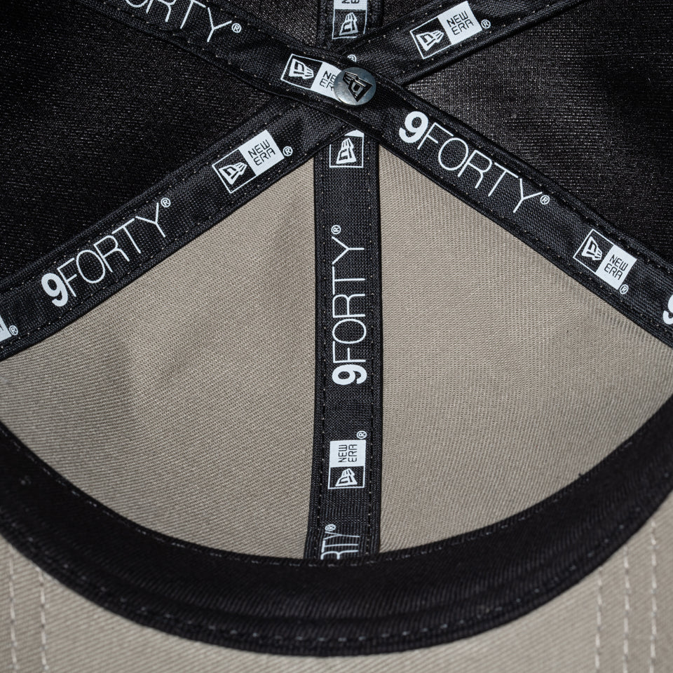 9FORTY Micro Fur Mini Metal Logo クラシックロゴ シルバー グレー | NEW ERA ニューエラ公式オンラインストア