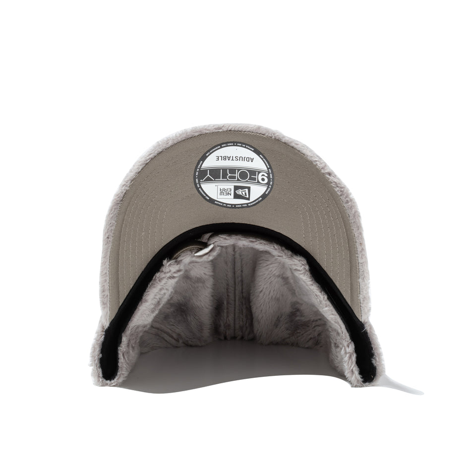 9FORTY Micro Fur Mini Metal Logo クラシックロゴ シルバー グレー | NEW ERA ニューエラ公式オンラインストア