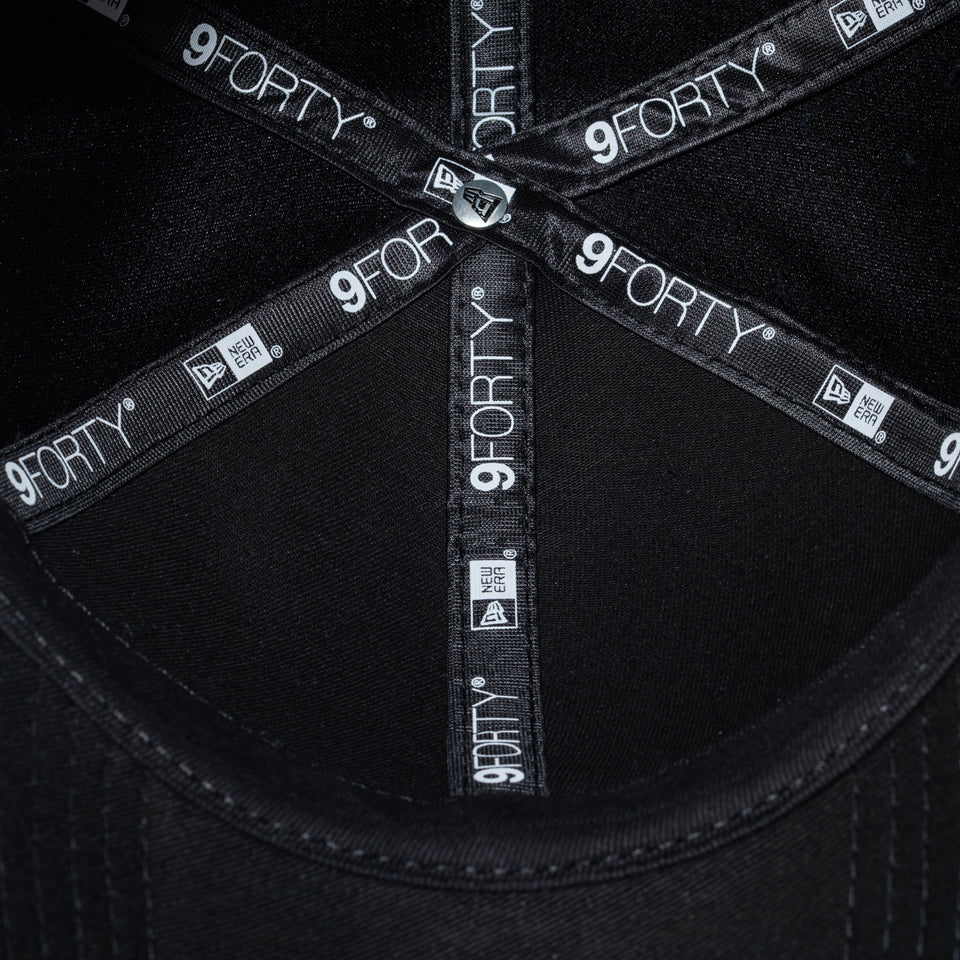 9FORTY Micro Fur Mini Metal Logo クラシックロゴ シルバー ブラック | NEW ERA ニューエラ公式オンラインストア