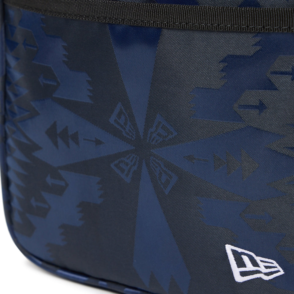 スクエア ショルダーポーチ 1.5L Pendleton ペンドルトン ネイビー - 14683718 - OSFM | NEW ERA ニューエラ公式オンラインストア