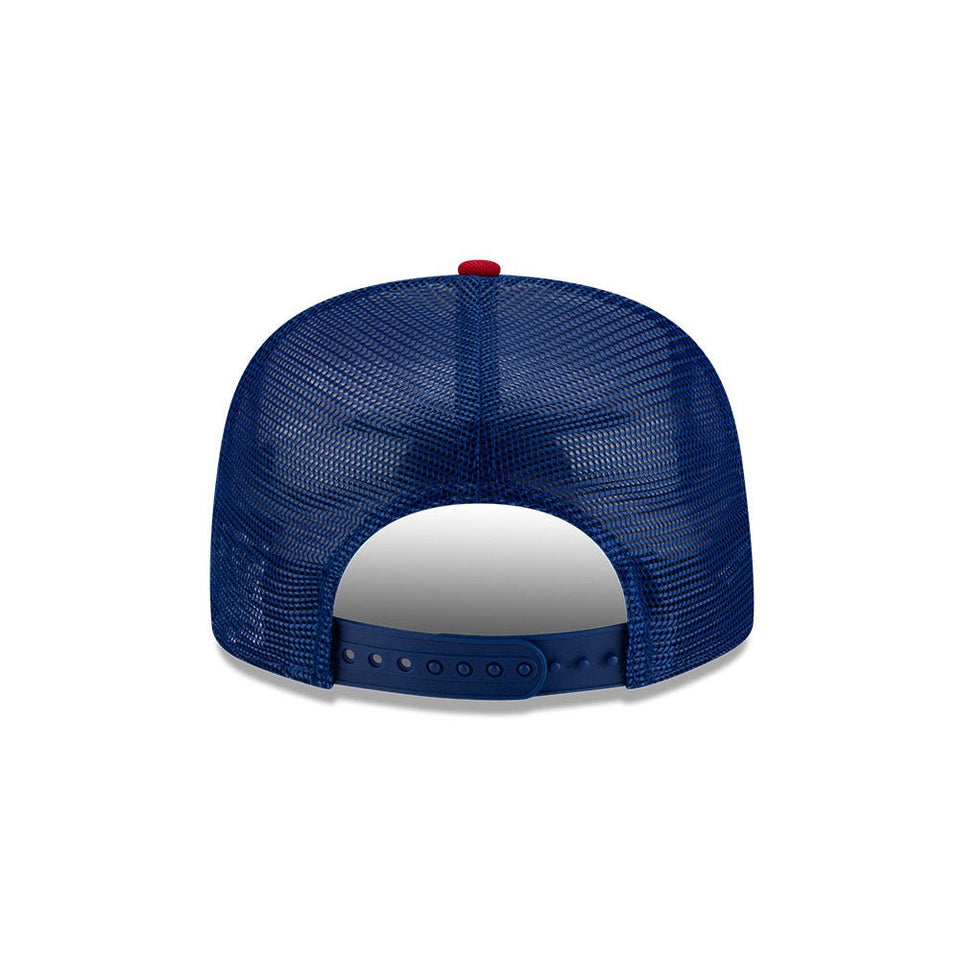 19TWENTY トラッカー NETFLIX STRANGER THINGS ストレンジャー・シングス ホワイト/スカーレット/ブルー - 14867818-OSFM | NEW ERA ニューエラ公式オンラインストア