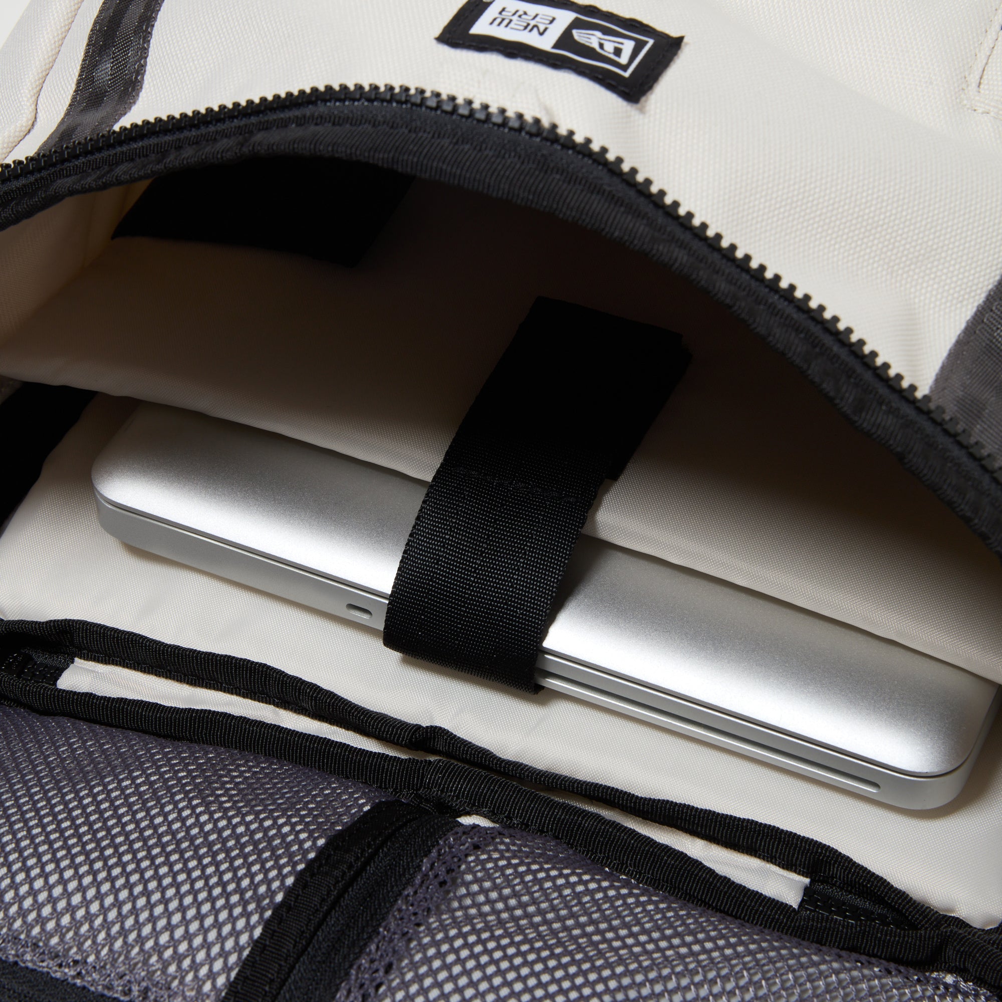 ボックスパック ミディアム 25L ストーン 8
