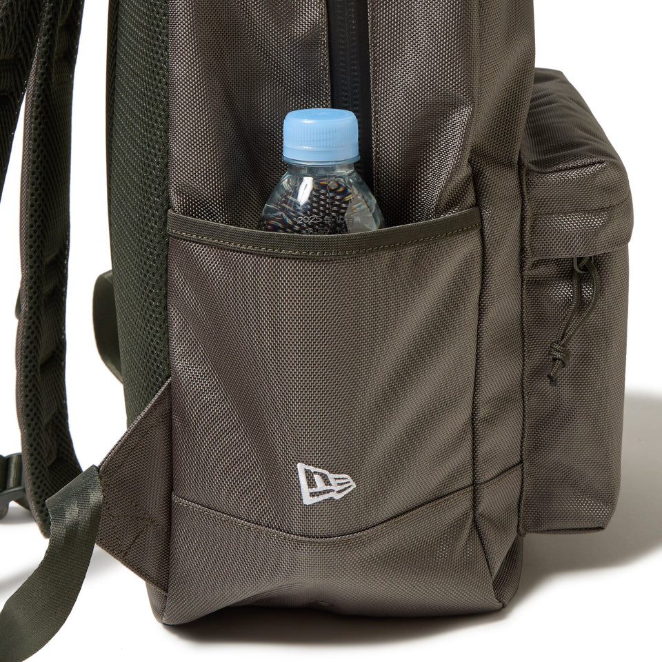 ライトパック 27L オリーブ - 14655354 - OSFM | NEW ERA ニューエラ公式オンラインストア