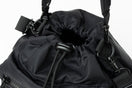 2WAY ドローストリング ポーチ 3L Y's FW25 ナイロンツイル ブラック - 14731703 - OSFM | NEW ERA ニューエラ公式オンラインストア