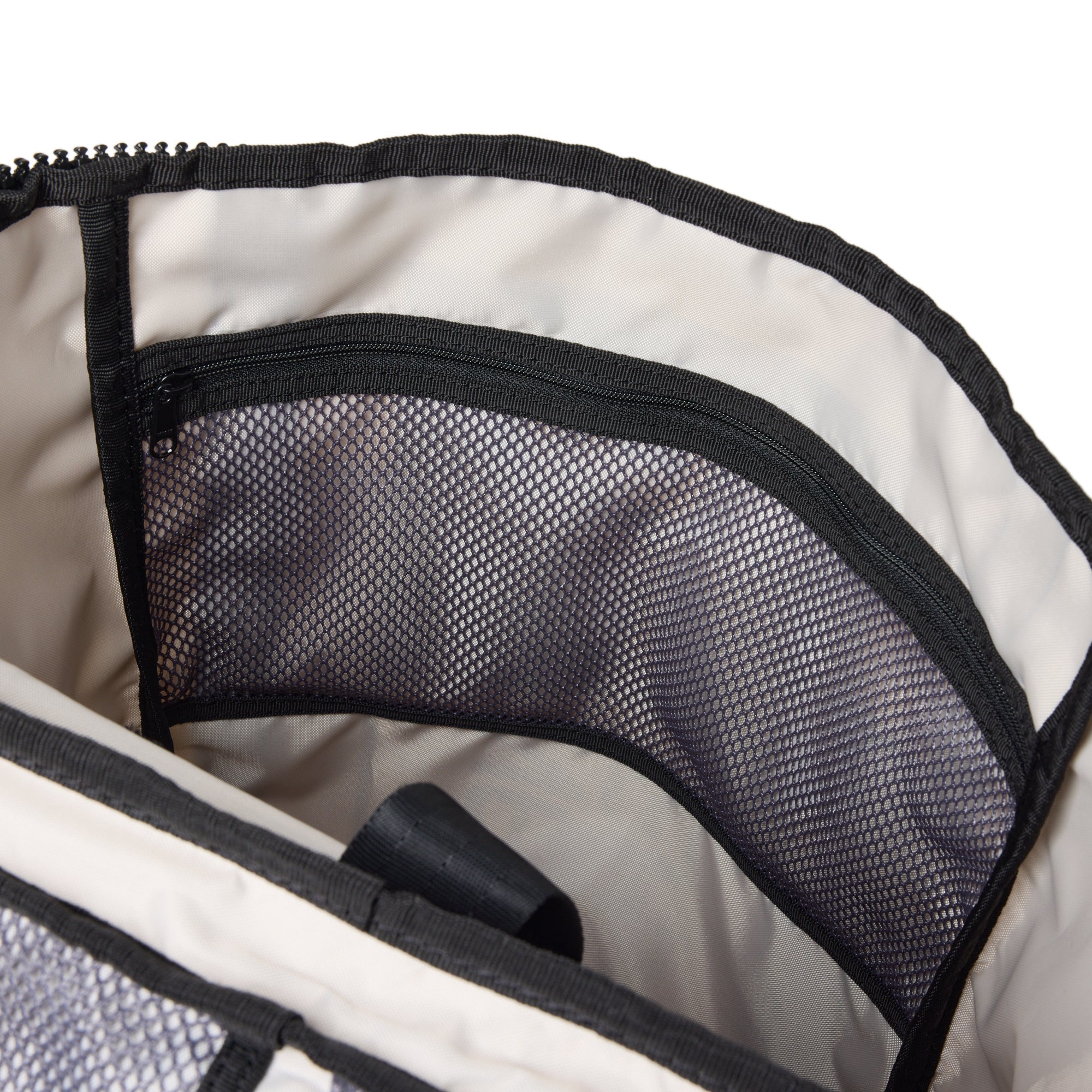 ボックスパック 32L ボックスロゴ ストーン 8