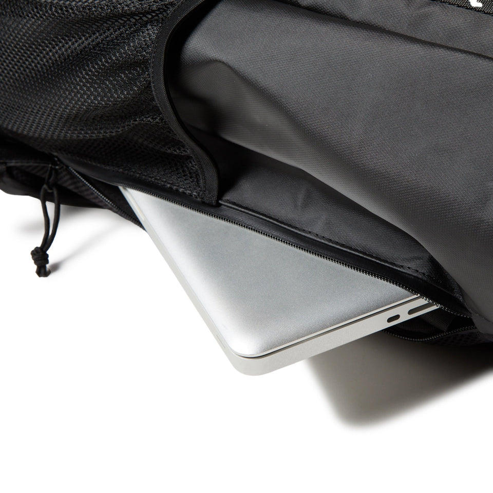 ボックスパック 32L ボックスロゴ ブラック カモフラージュ - 14655365 - OSFM | NEW ERA ニューエラ公式オンラインストア