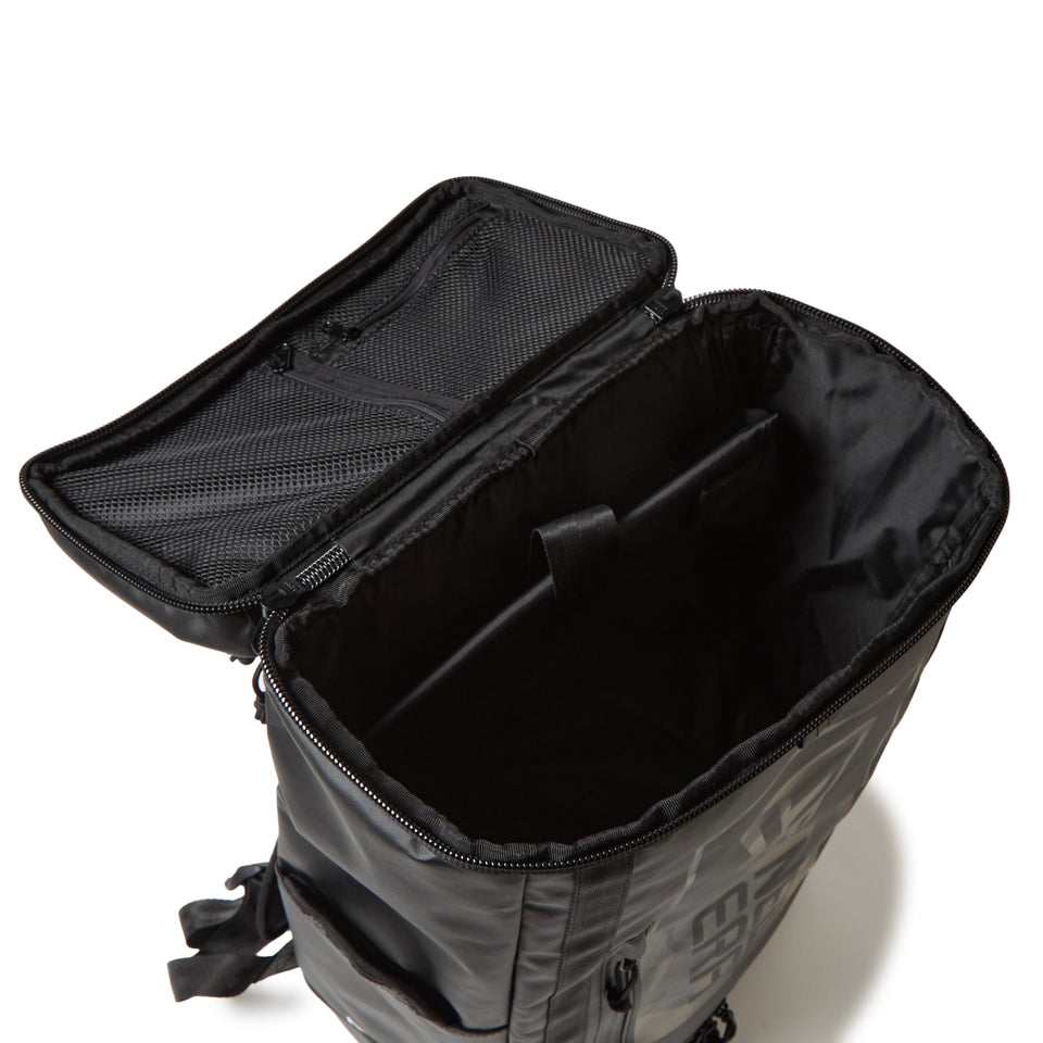 ボックスパック 32L ボックスロゴ ブラック カモフラージュ - 14655365 - OSFM | NEW ERA ニューエラ公式オンラインストア