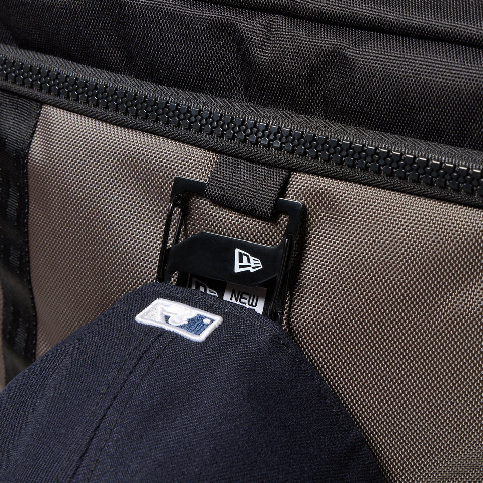 ボックスパック 32L オリーブ - 14655366 - OSFM | NEW ERA ニューエラ公式オンラインストア