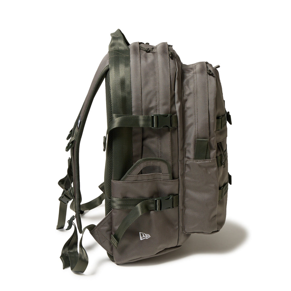 キャリアパック 35L オリーブ - 14655362 - OSFM | NEW ERA ニューエラ公式オンラインストア