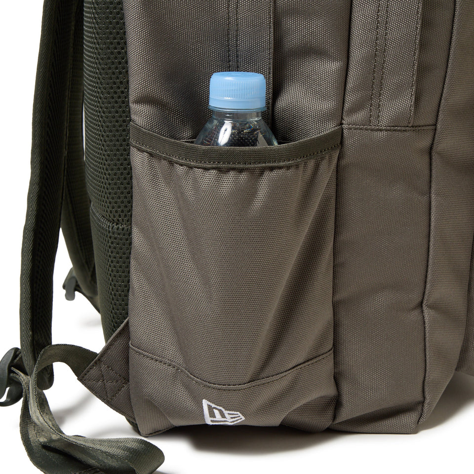 ニューエラ キャリアパック　NEWERA オリーブ　リュック ニューエラ（NEW ERA）（メンズ、レディース）バック スポーツ