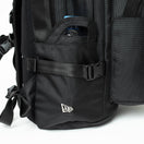 キャリアパック 35L Y's FW24 ブラック - 14393724 - OSFM | NEW ERA ニューエラ公式オンラインストア