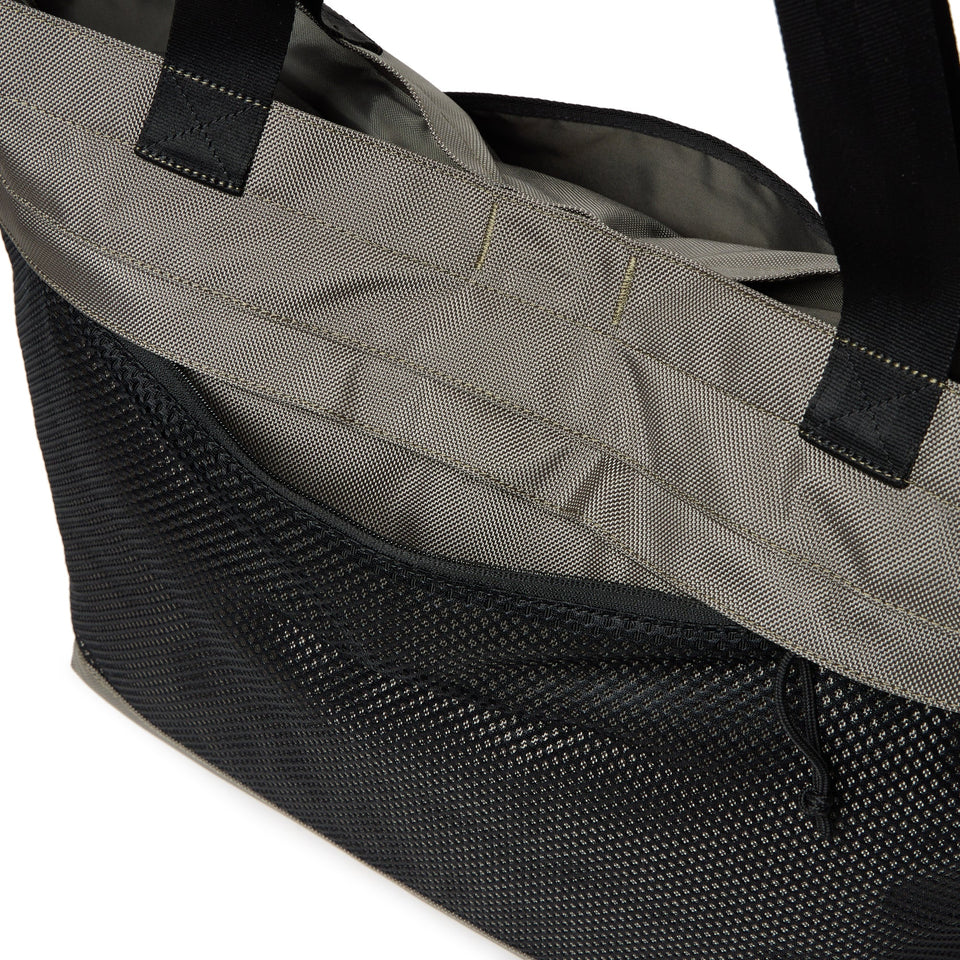 ジムトートバッグ 37L オリーブ - 14655355 - OSFM | NEW ERA ニューエラ公式オンラインストア