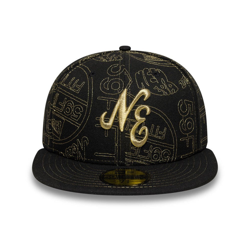 59FIFTY 59FIFTY DAY Memorial Collection クラシックロゴ ステッカー オールオーバーエンブロイダリー ブラック × ゴールド - 14700164 - 700 | NEW ERA ニューエラ公式オンラインストア
