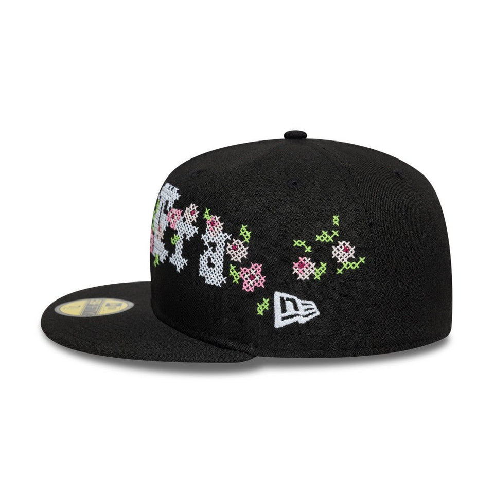 59FIFTY 59FIFTY DAY Memorial Collection Gothic Stitch ブラック - 14700176 - 700 | NEW ERA ニューエラ公式オンラインストア