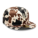 59FIFTY Animal Print Cow ニューヨーク・ヤンキース カウ ブラック ブラウン アイボリー - 14881933-700 | NEW ERA ニューエラ公式オンラインストア