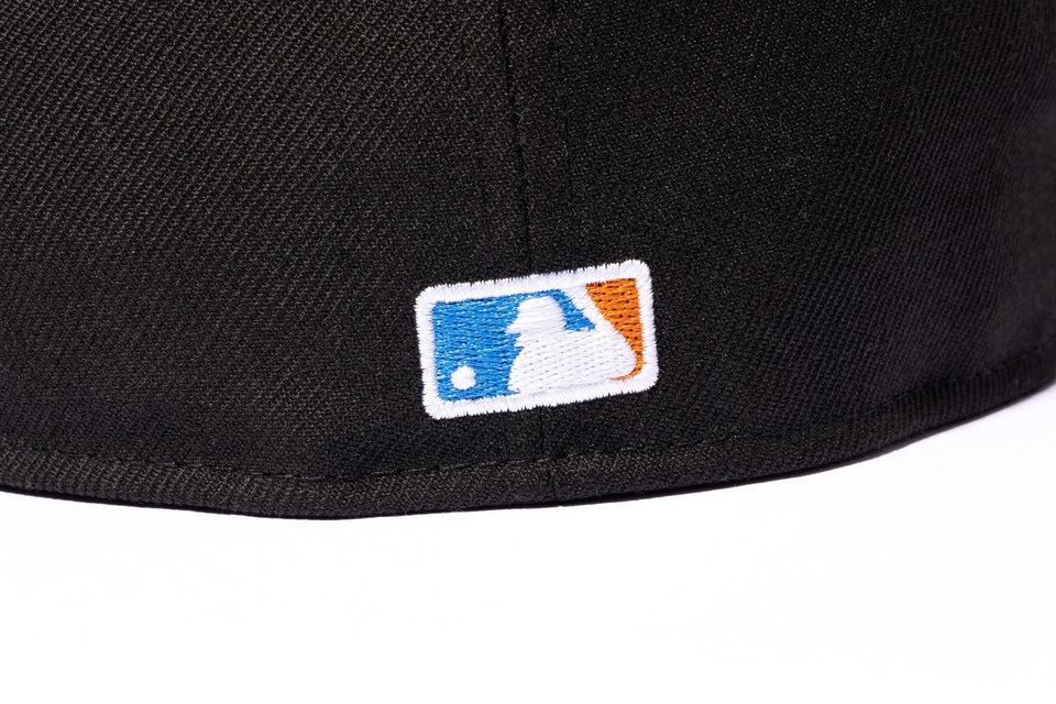 59FIFTY ソフトバックラム BLACK LABEL FW25 Piping ニューヨーク・ヤンキース ブラック ダークグラファイトバイザー - 14747346 - 700 | NEW ERA ニューエラ公式オンラインストア