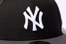 59FIFTY ソフトバックラム BLACK LABEL FW25 Piping ニューヨーク・ヤンキース ブラック ダークグラファイトバイザー - 14747346 - 700 | NEW ERA ニューエラ公式オンラインストア