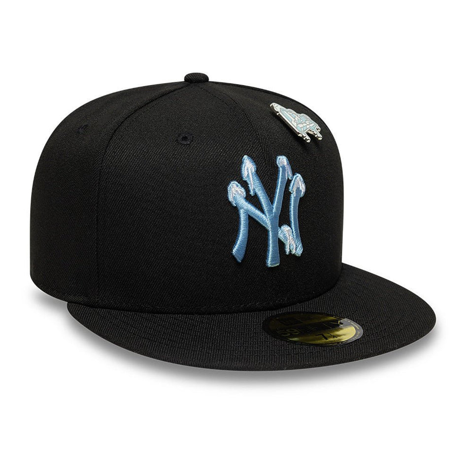 59FIFTY Christmas Collection ニューヨーク・ヤンキース ピンズ ブラック - 14517045 - 700 | NEW ERA ニューエラ公式オンラインストア