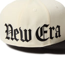59FIFTY Essential オールドイングリッシュロゴ クローム ブラックバイザー - 14668172 - 700 | NEW ERA ニューエラ公式オンラインストア