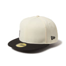 59FIFTY Essential オールドイングリッシュロゴ クローム ブラックバイザー - 14668172 - 700 | NEW ERA ニューエラ公式オンラインストア