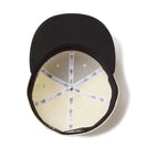 59FIFTY Essential オールドイングリッシュロゴ クローム ブラックバイザー - 14668172 - 700 | NEW ERA ニューエラ公式オンラインストア