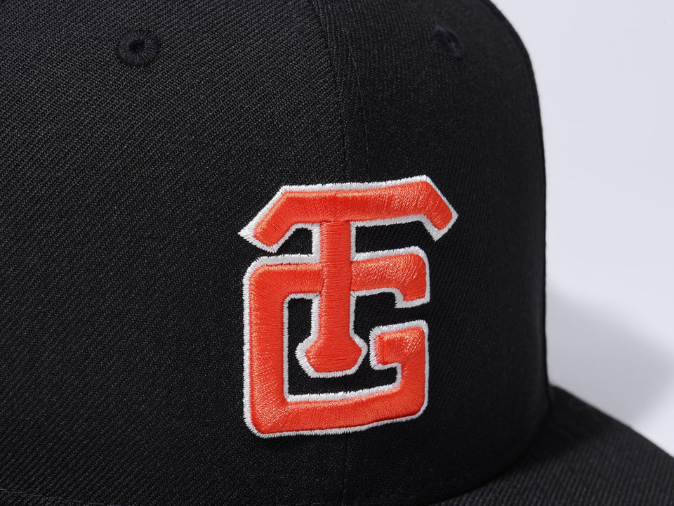 ウェア NEW ERA x FEAR OF GOD x Yomiuri Giants Japan Exclusive Yomiuri Giants x Fear of God fitteds 👀🇯🇵 DM the