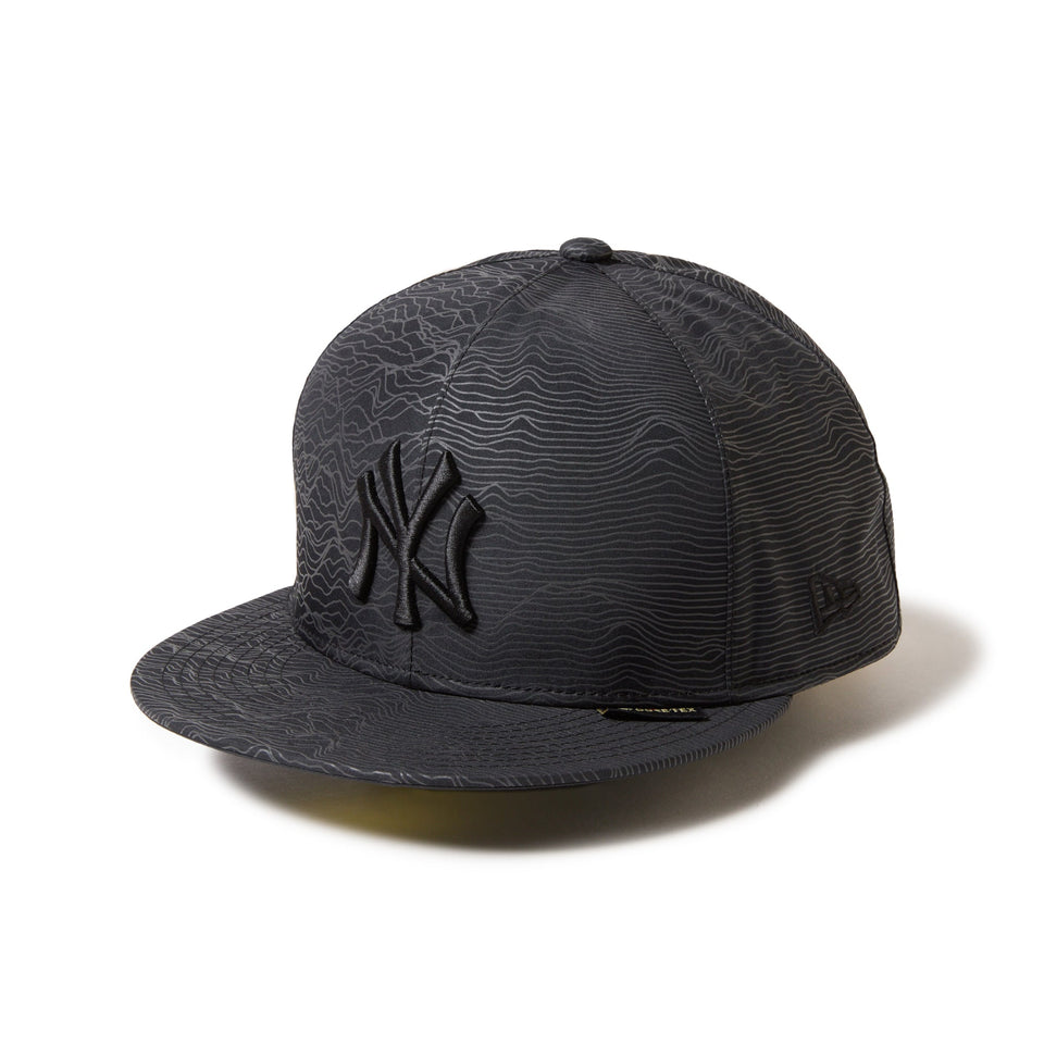 59FIFTY GORE - TEX 2L ニューヨーク・ヤンキース Topographic surface ブラック | アウトドア - 14668984 - 700 | NEW ERA ニューエラ公式オンラインストア