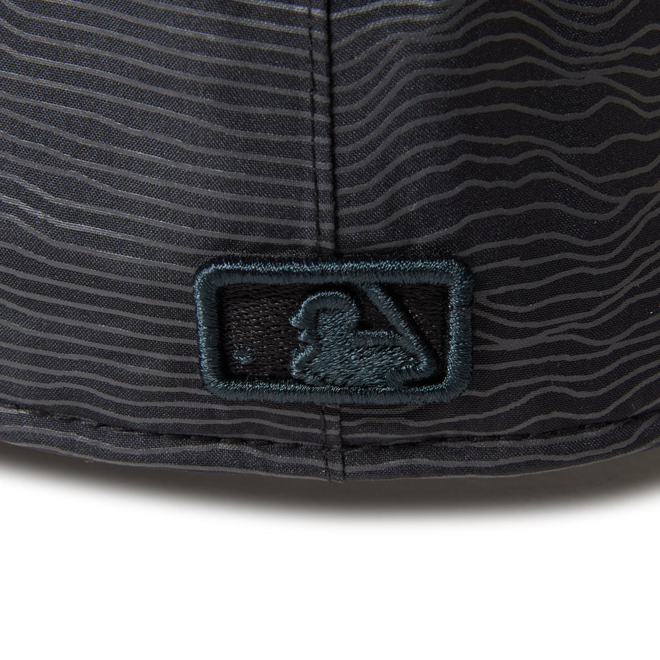 59FIFTY GORE - TEX 2L ニューヨーク・ヤンキース Topographic surface ブラック | アウトドア - 14668984 - 700 | NEW ERA ニューエラ公式オンラインストア